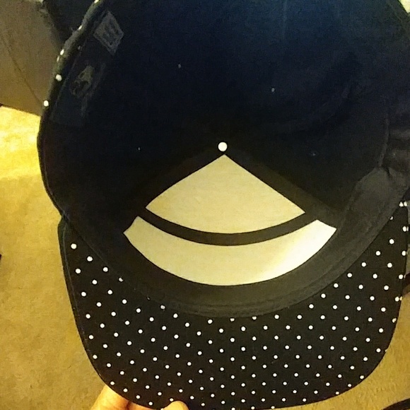 Black Hat w/white Polka Dots All-Over - Picture 4 of 5